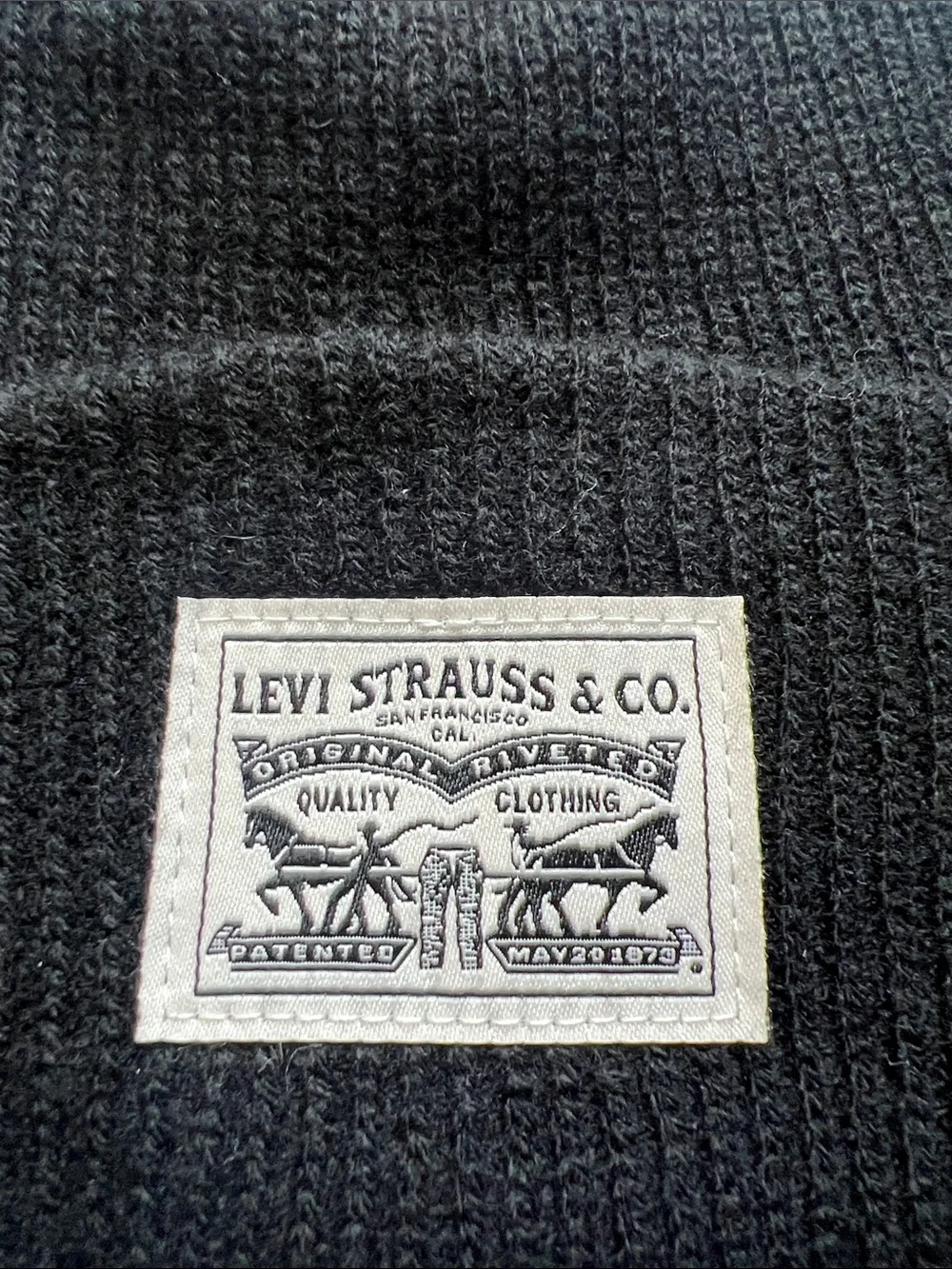 Levis levi black